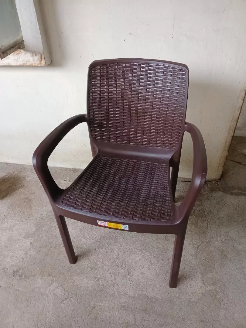 Why a Simple Monoblock Chair Beats High-End Office and Gaming Chairs